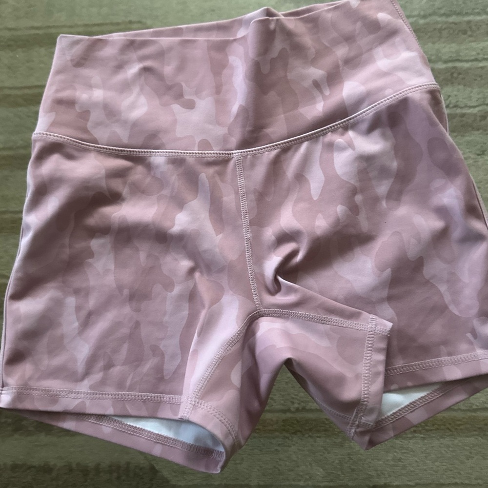 Buff bunny pink camo shorts